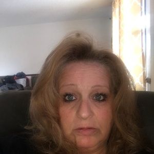 Meet your Posher, Suzanne